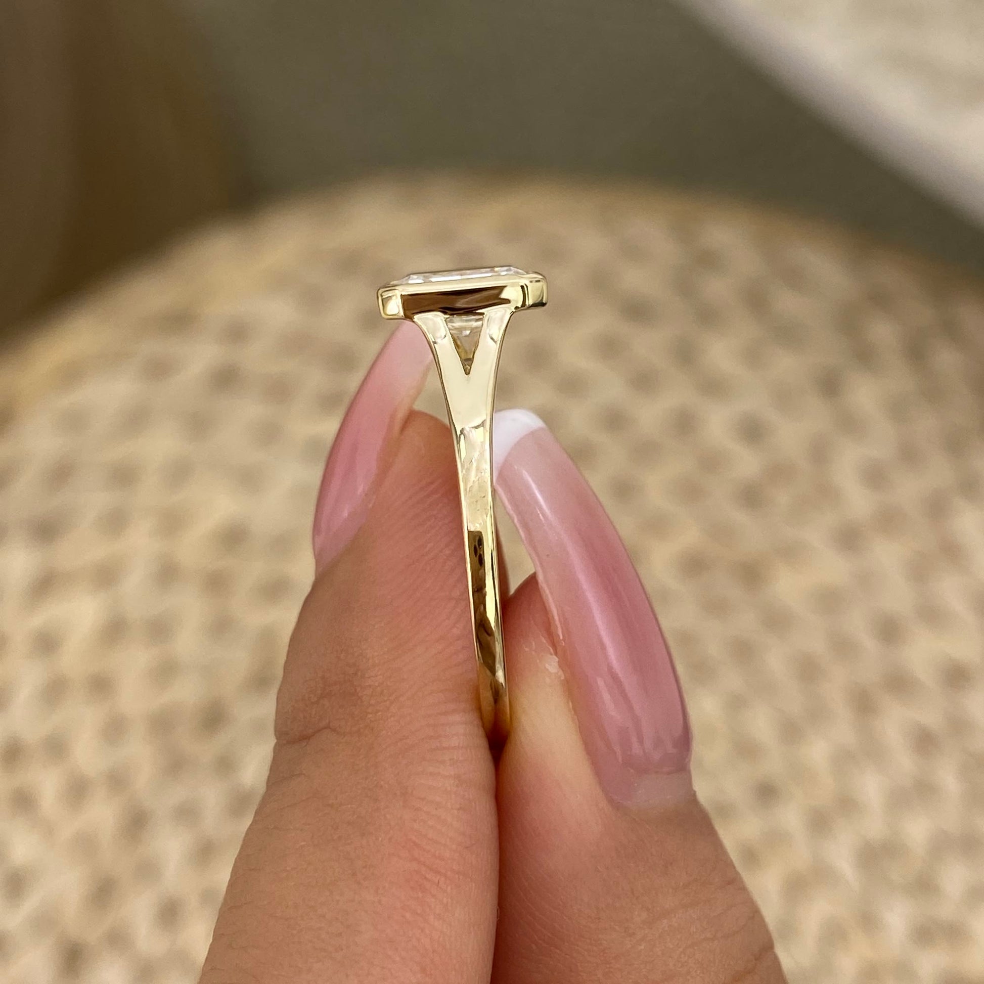 #צבע_זהב צהוב