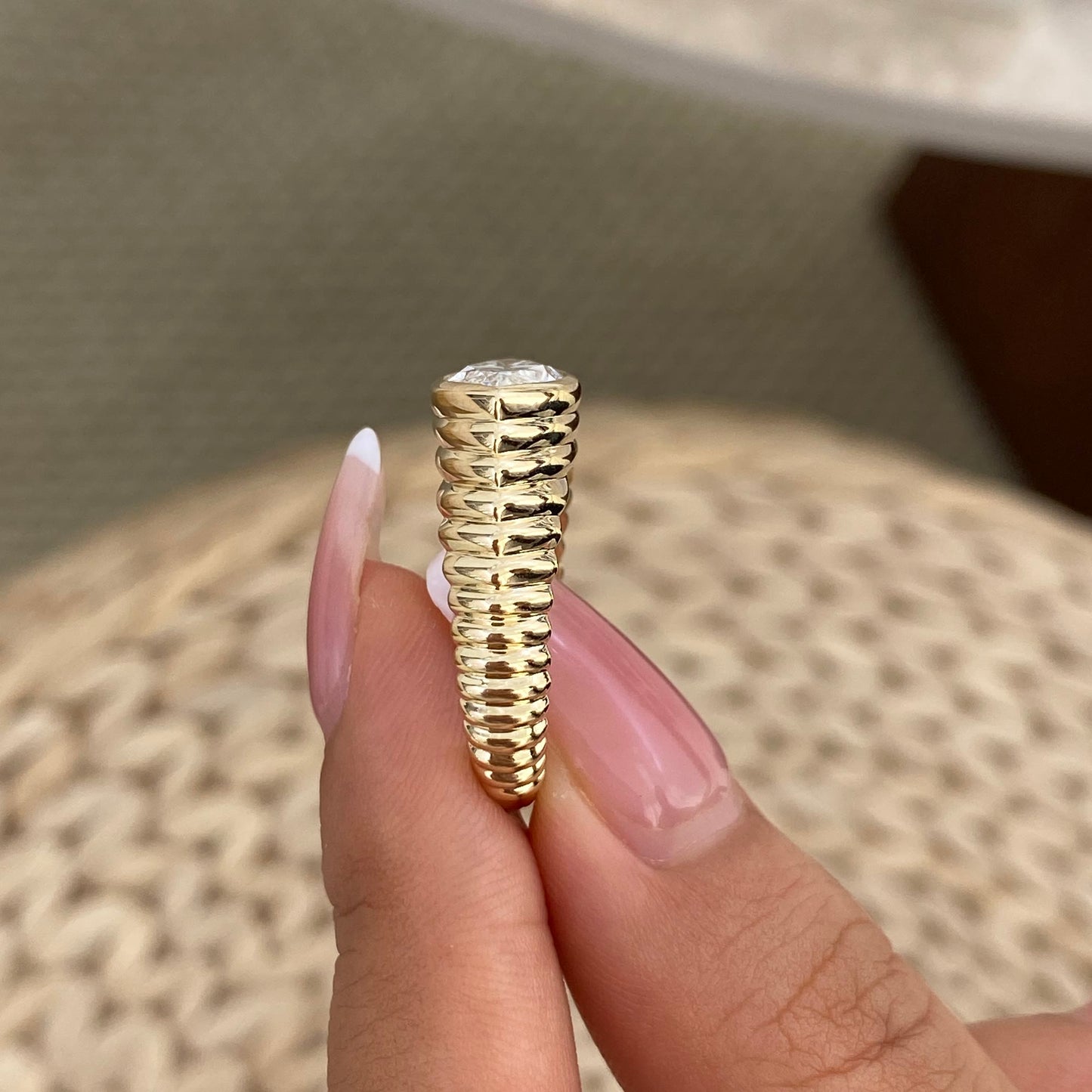 #צבע_זהב צהוב