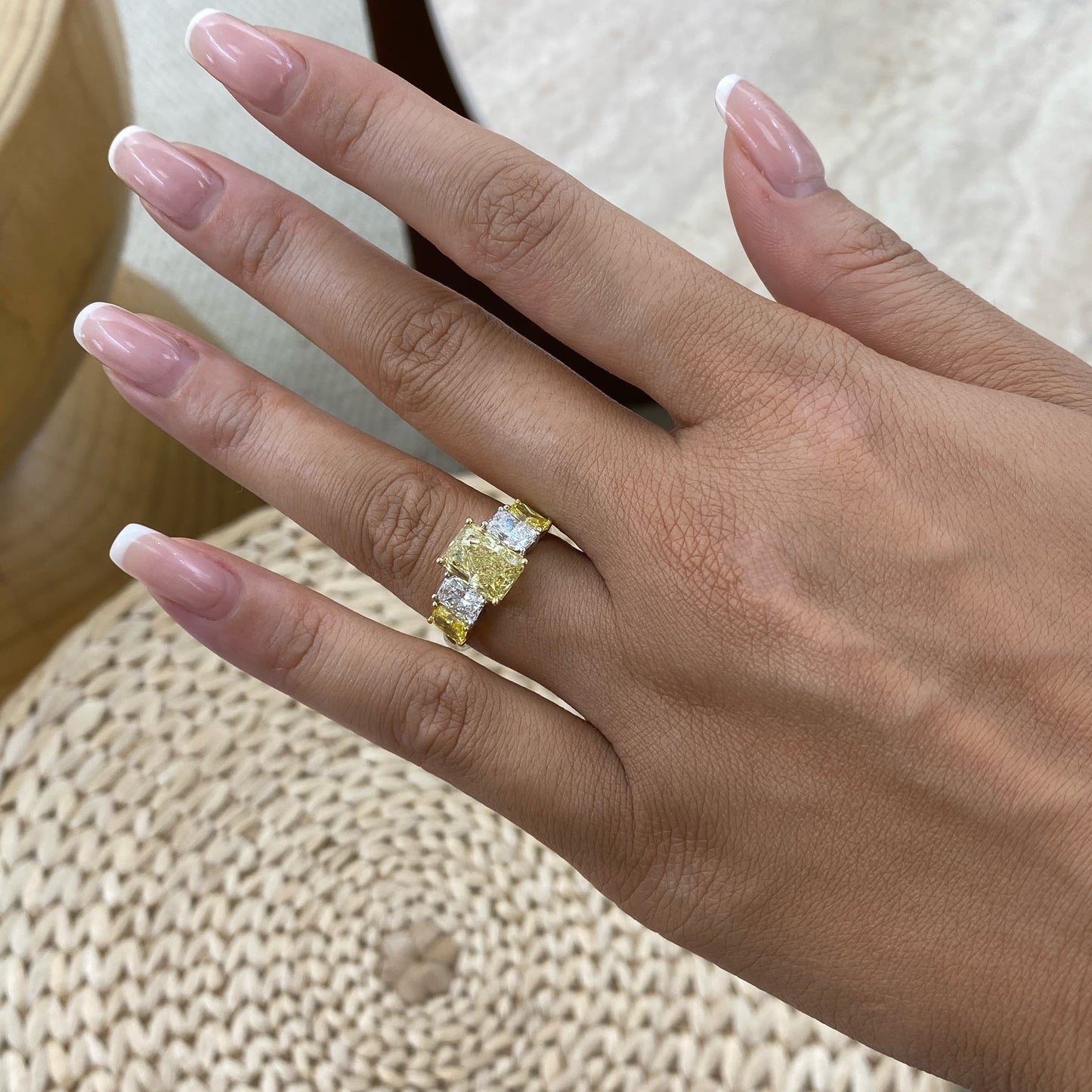 #צבע_זהב צהוב