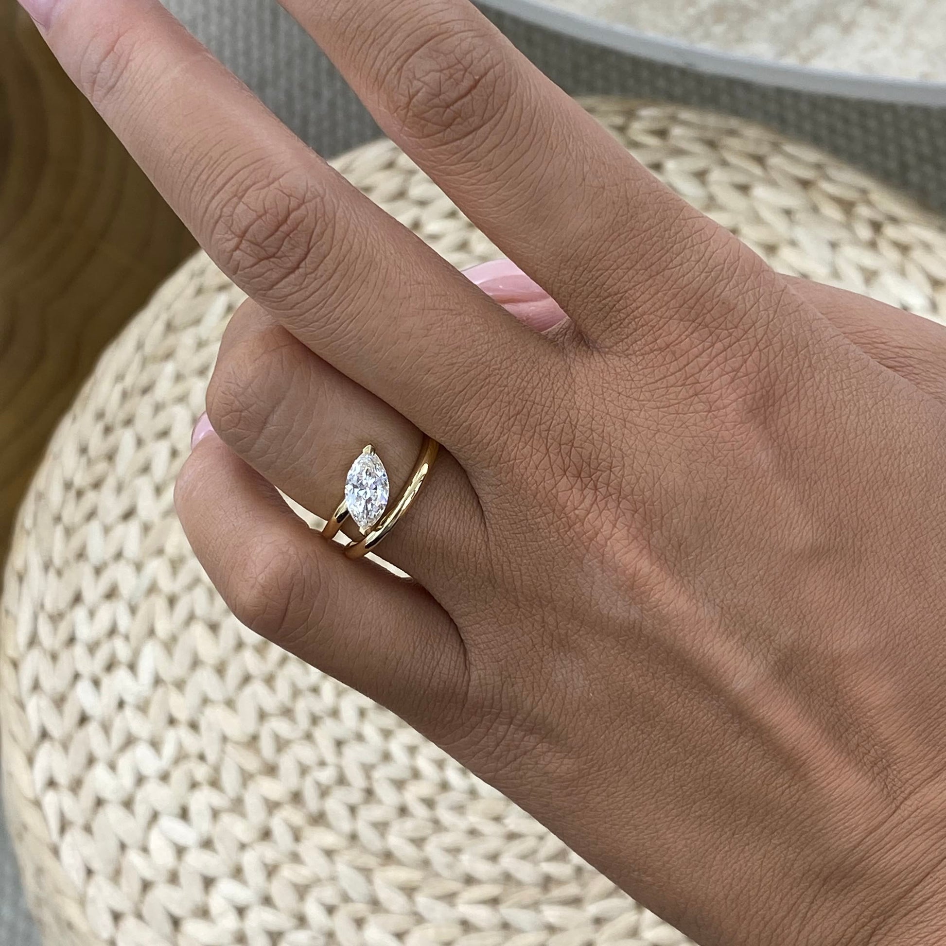#צבע_זהב צהוב