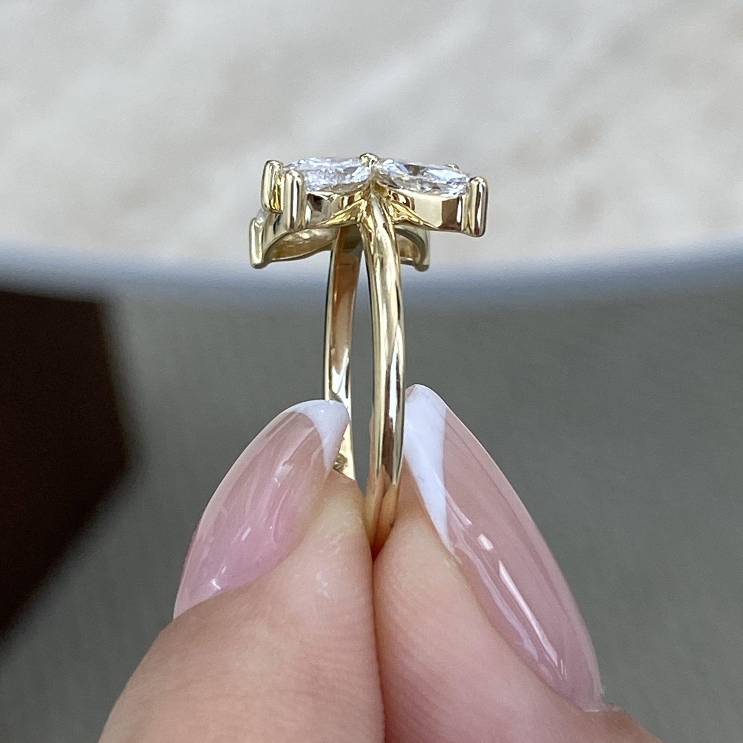 #צבע_זהב צהוב